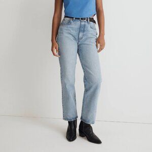 Madewell The Curvy '90s Straight Jean Mercer Wash